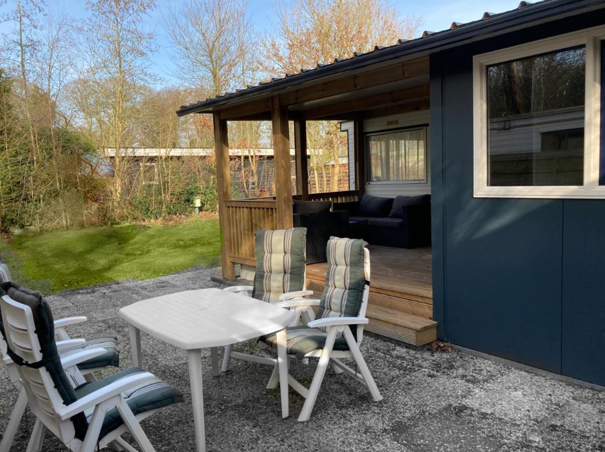 Chalet 'T Rijsterbos Op Camping Met Zwembad! Villa ภายนอก รูปภาพ
