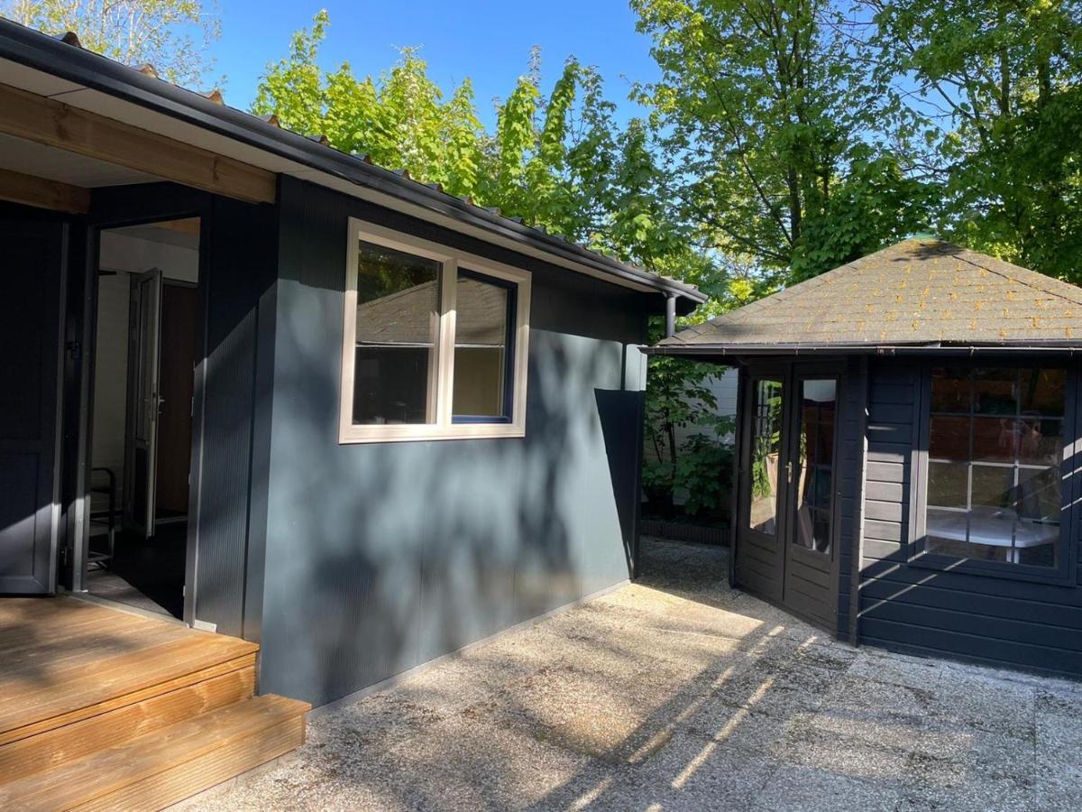 Chalet 'T Rijsterbos Op Camping Met Zwembad! Villa ภายนอก รูปภาพ